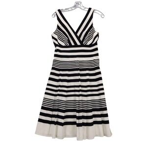 White House Black Market Dress Women's 4 Black White Stripe V Neck‎